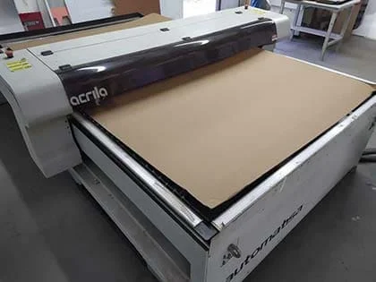 Acrila para corte a laser